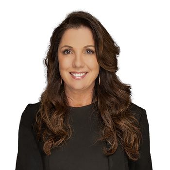 Portrait of Kelly Edwards, REALTOR®.